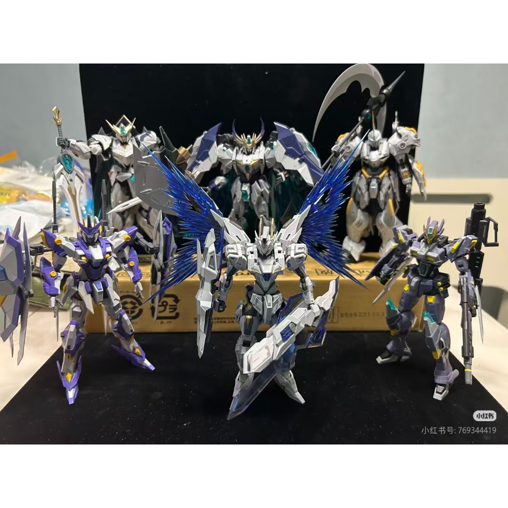 Model Kit Daban - SNAA Oryginalna Seria Rycerzy Stołowych TITAN